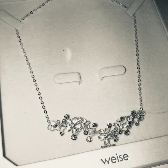 Necklace; Wesie Fashion Germany; silver; floral ; sparkle - Picture 1 of 6